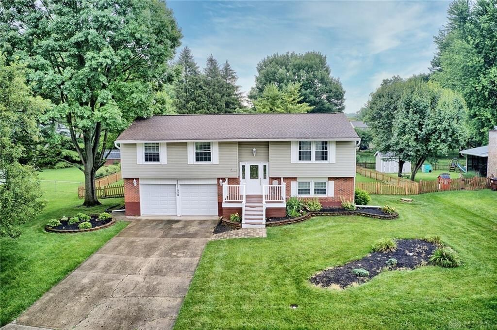 Property Photo:  1428 Edenwood Drive  OH 45434 