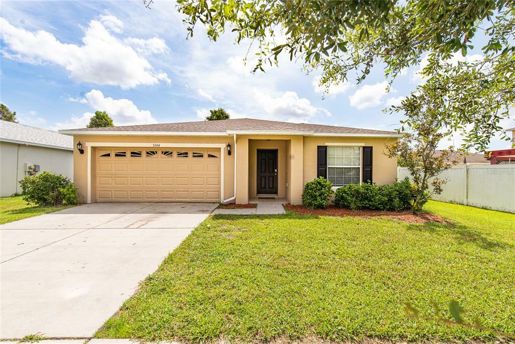 Property Photo:  5144 Dancing Bay Lane  FL 33543 