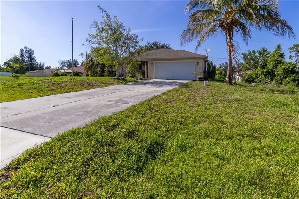 Property Photo:  1707 SW 3rd Street  FL 33991 