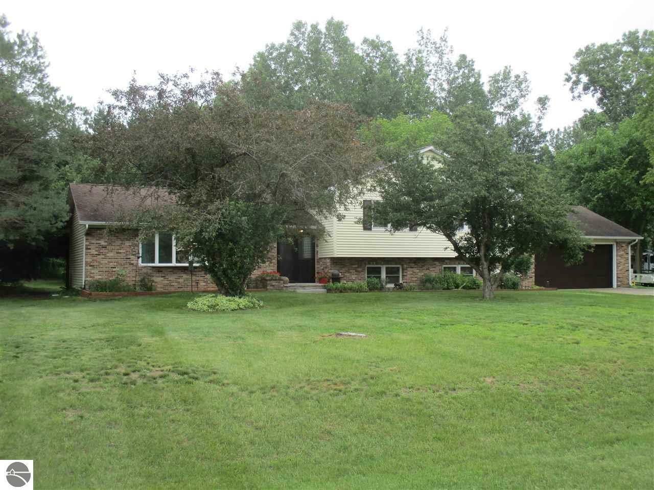 Property Photo:  3811 Green Acres Drive  MI 48858 