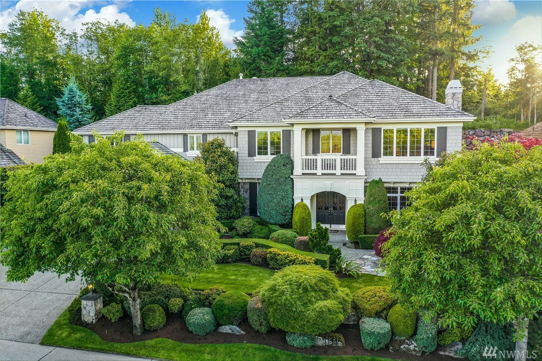 Property Photo: 2127 277th Ave SE WA 98075
