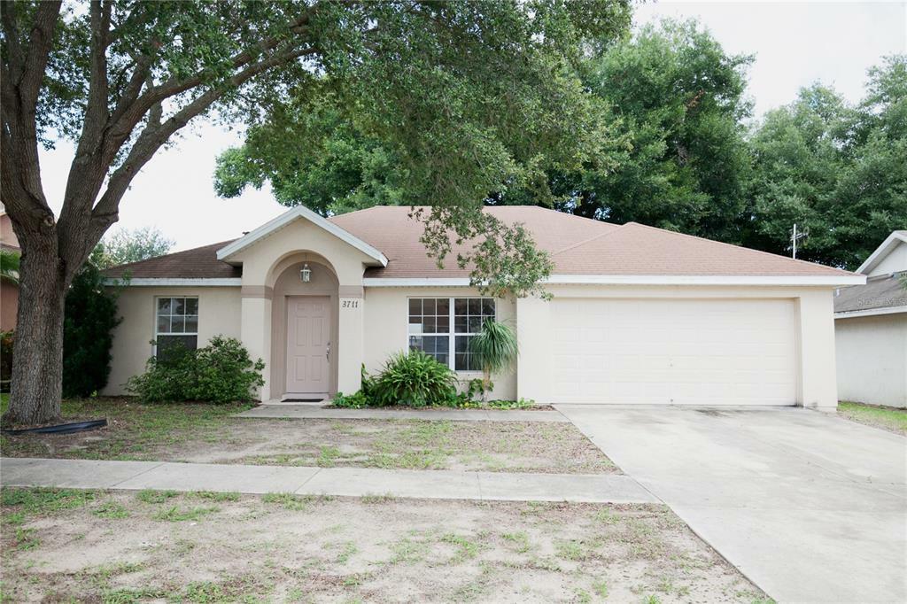 Property Photo:  3711 Meadow Green Drive  FL 32778 