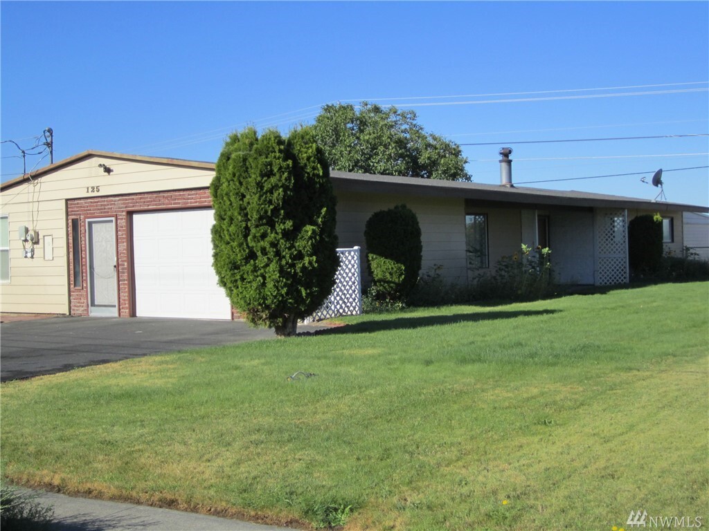 Property Photo: 125 Schilling Dr WA 98837