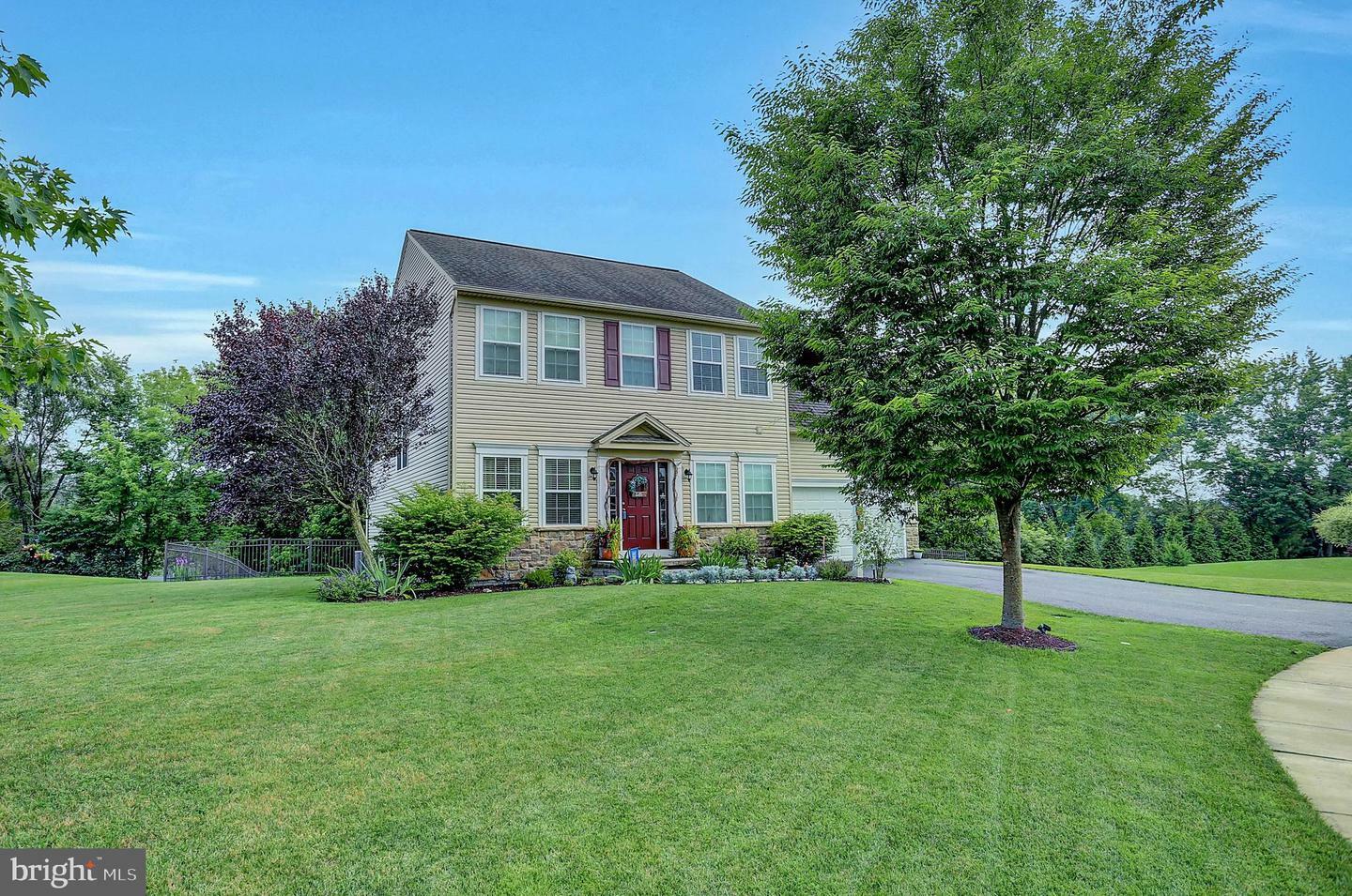 Property Photo:  7245 Grist Mill Circle  PA 17112 