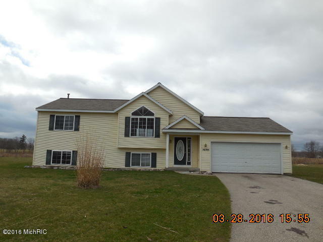 Property Photo:  16785 Antler Drive NE  MI 49319 