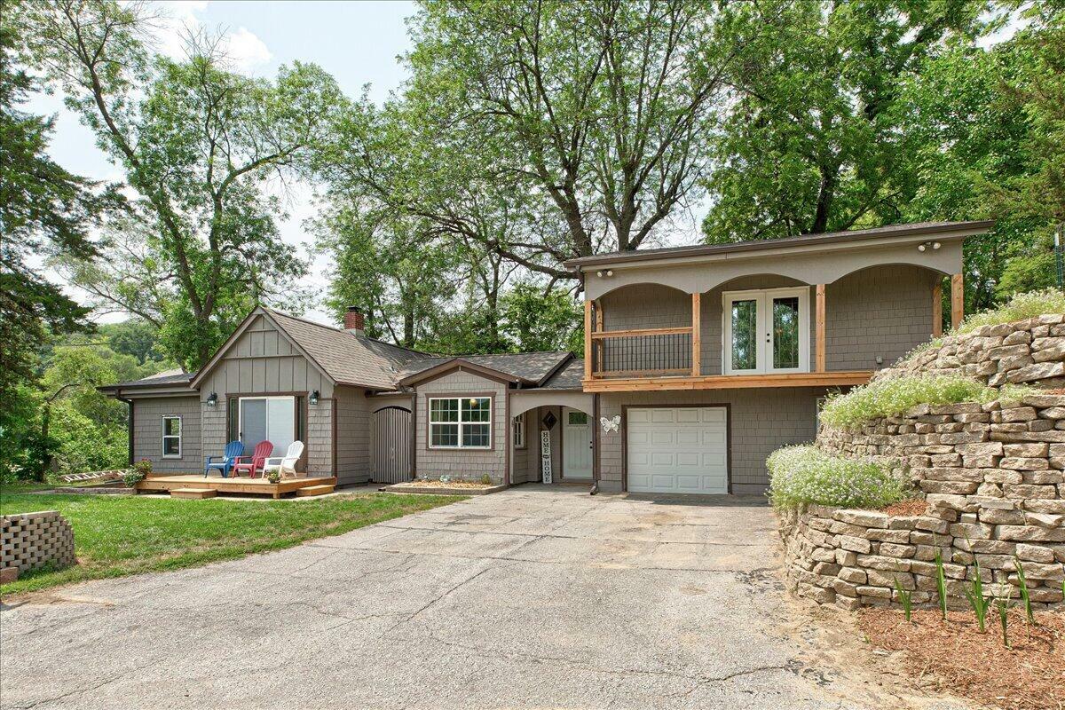Property Photo: 1602 E Washington IA 51503