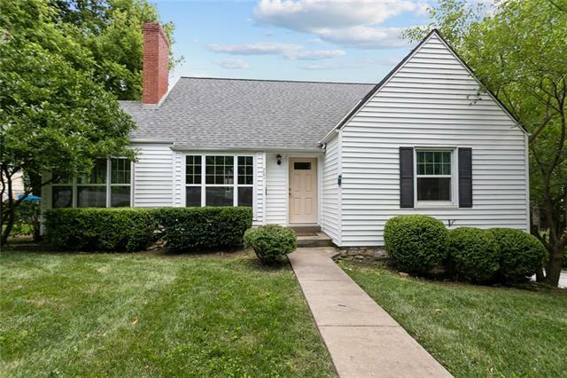 Property Photo:  701 Main Street  MO 64152 