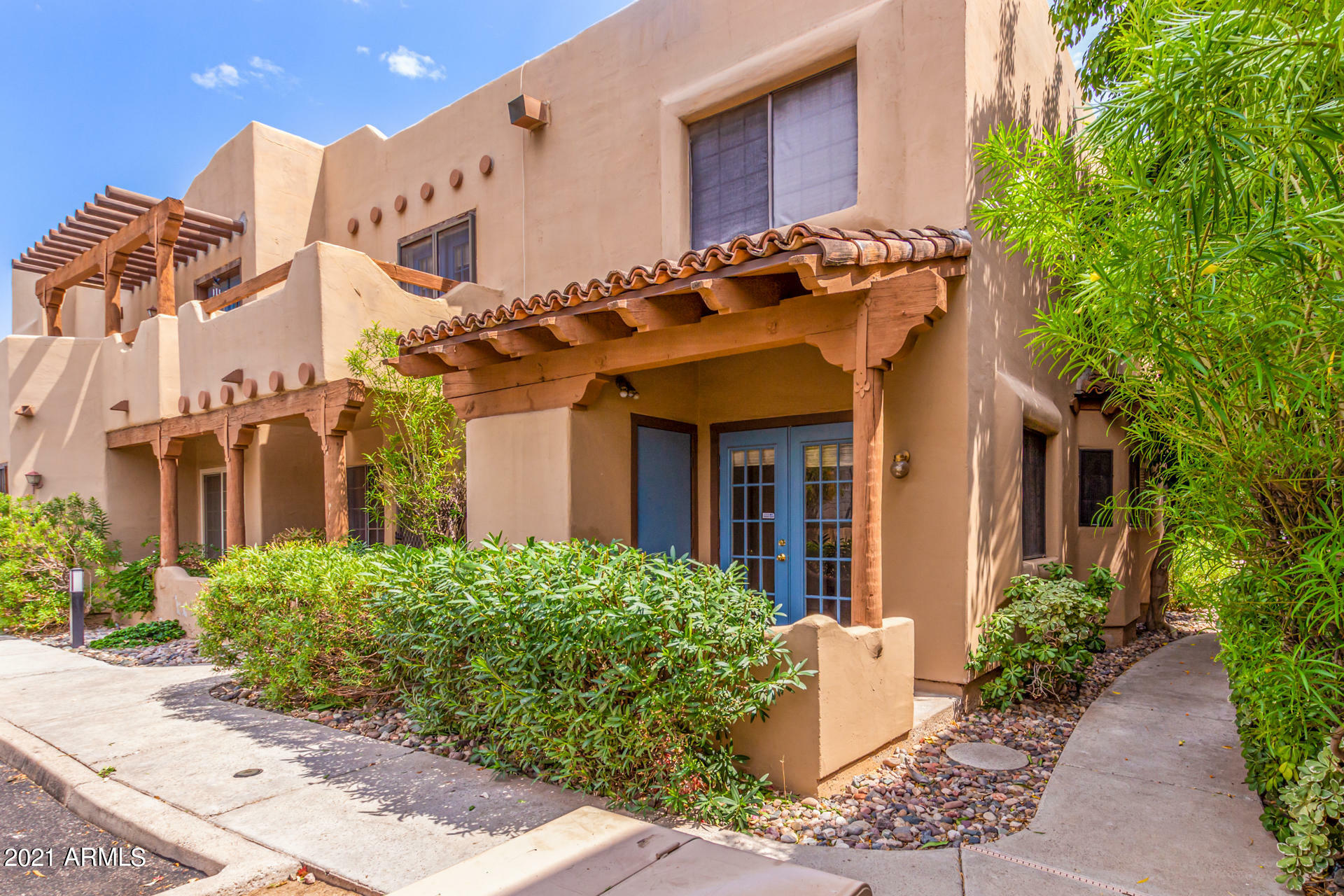 Property Photo:  1446 E Grovers Avenue 13  AZ 85022 