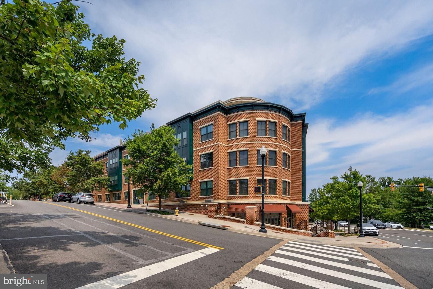 Property Photo:  2101 N Monroe Street 205  VA 22207 