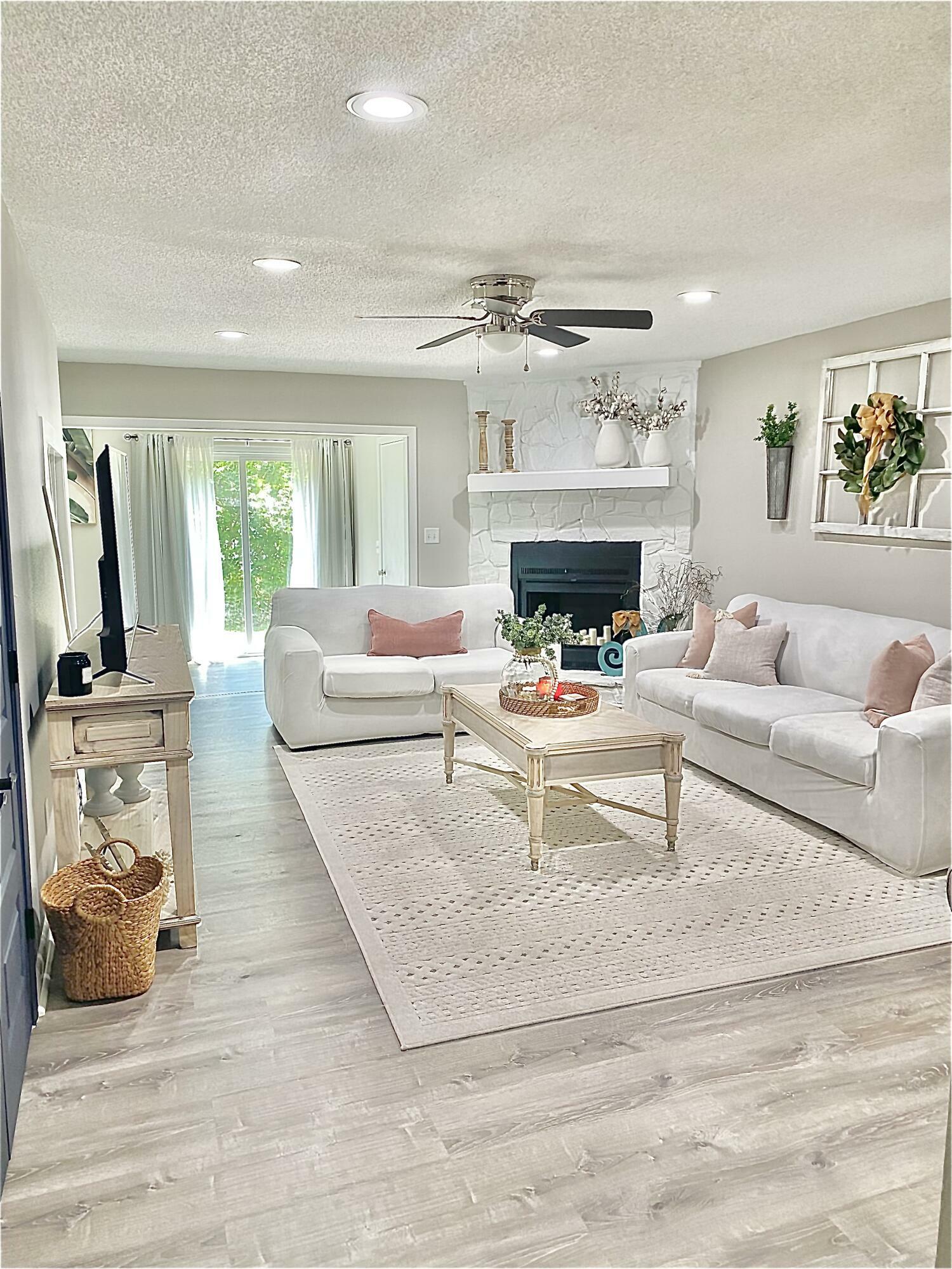 Property Photo: 34 Court Drive FL 32541
