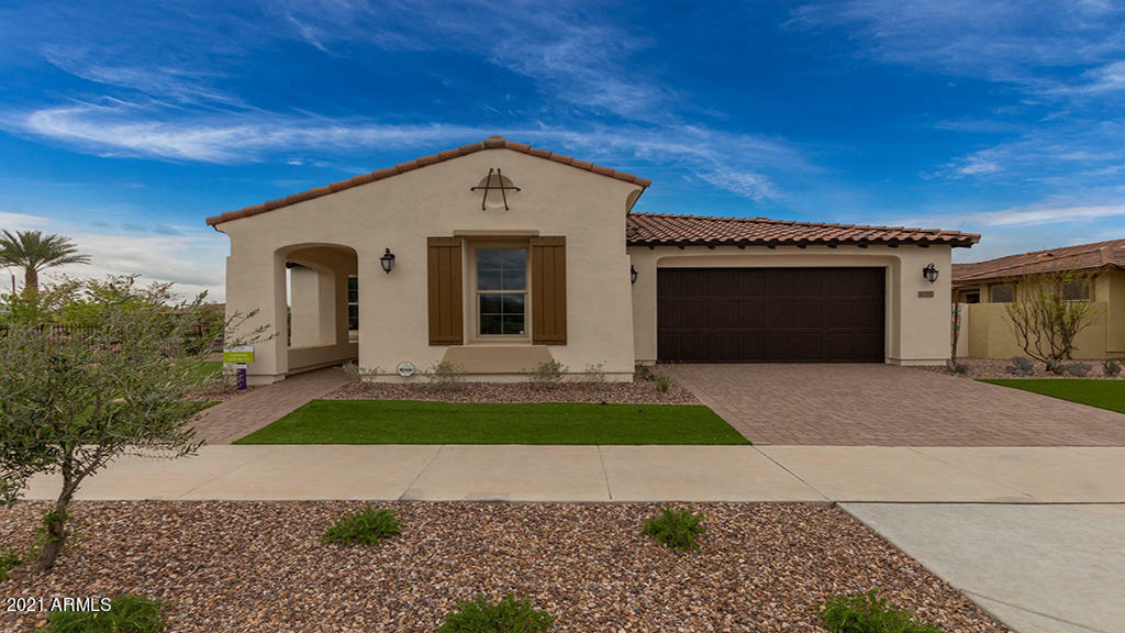 Property Photo: 10357 E Tupelo Avenue AZ 85212