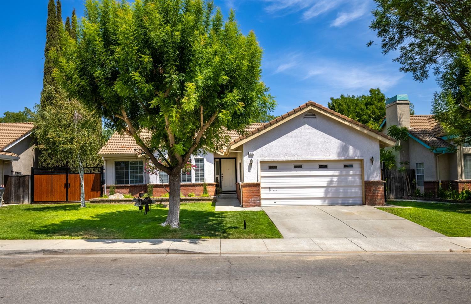 Property Photo: 315 Hillview Lane CA 95694