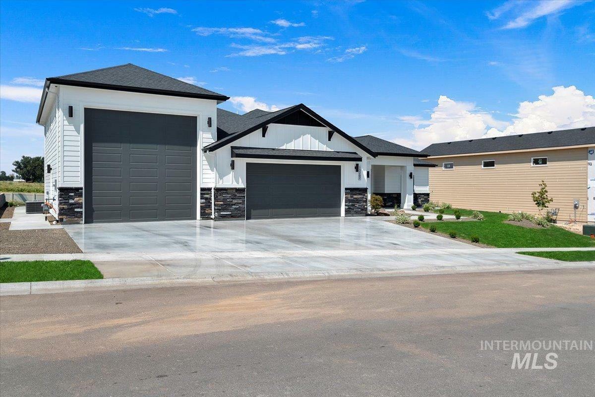 Property Photo: 13267 S Grace Point Way ID 83686