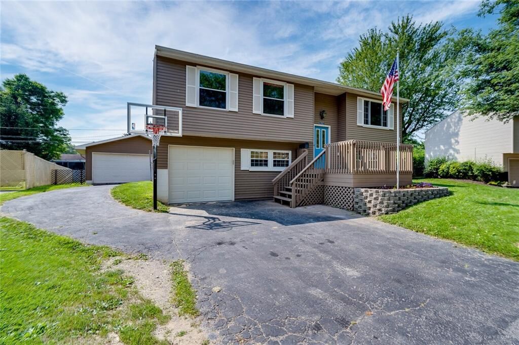 Property Photo: 213 Butler Trail OH 45322