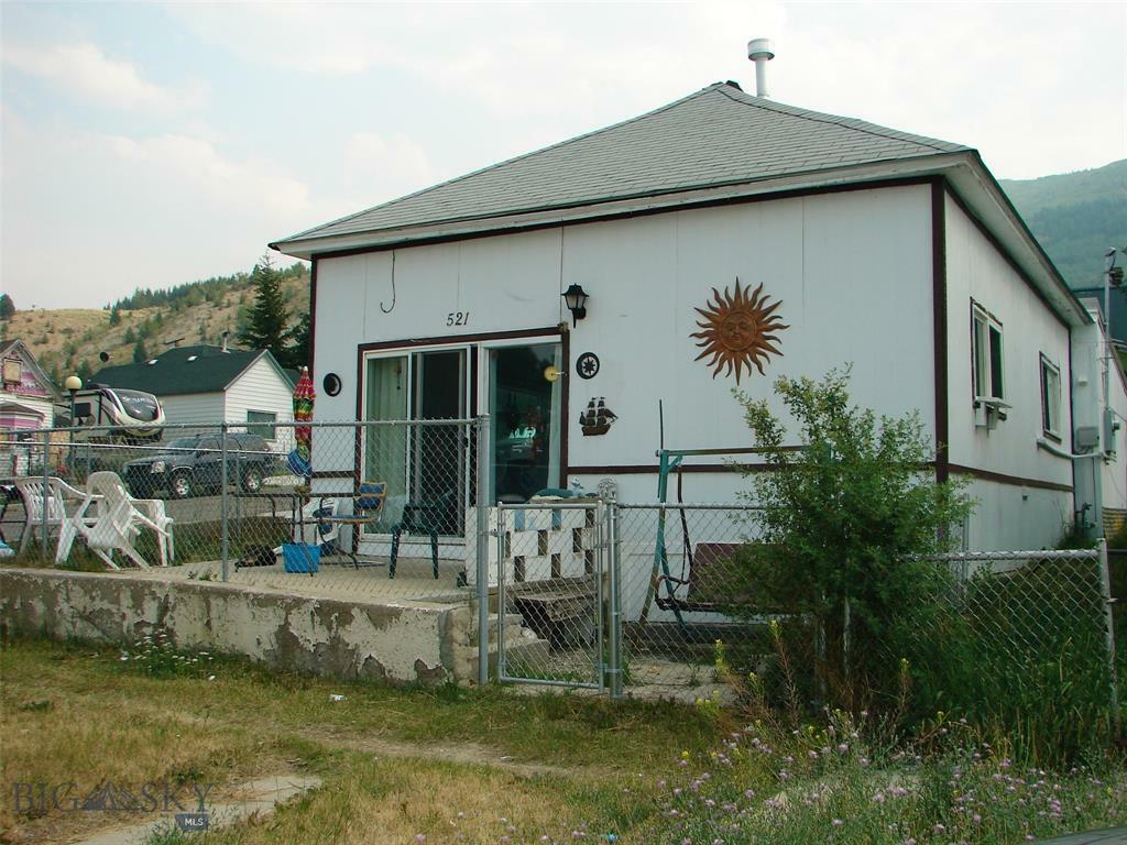 Property Photo: 521 E 7th Street MT 59711