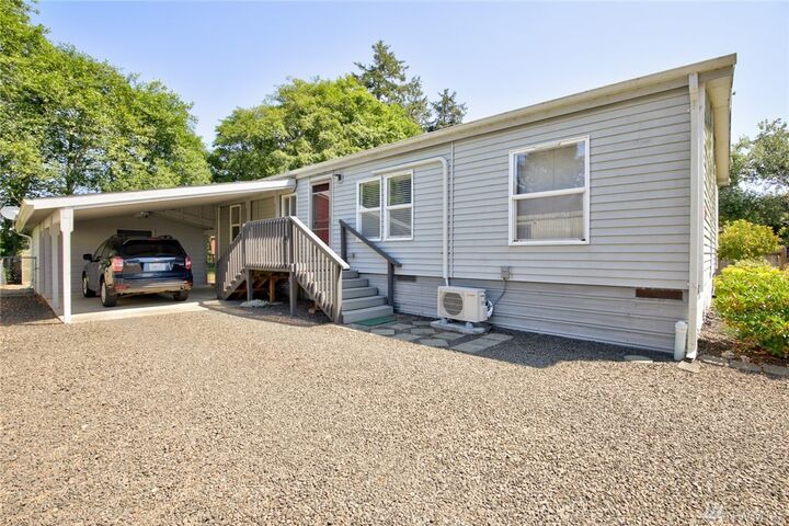 Property Photo: 216 E Rain St NE WA 98569