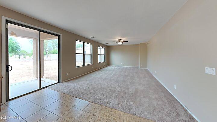 Property Photo:  10124 W Raymond Street  AZ 85353 