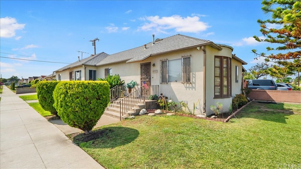 Property Photo:  1565 W Colegrove Avenue  CA 90640 