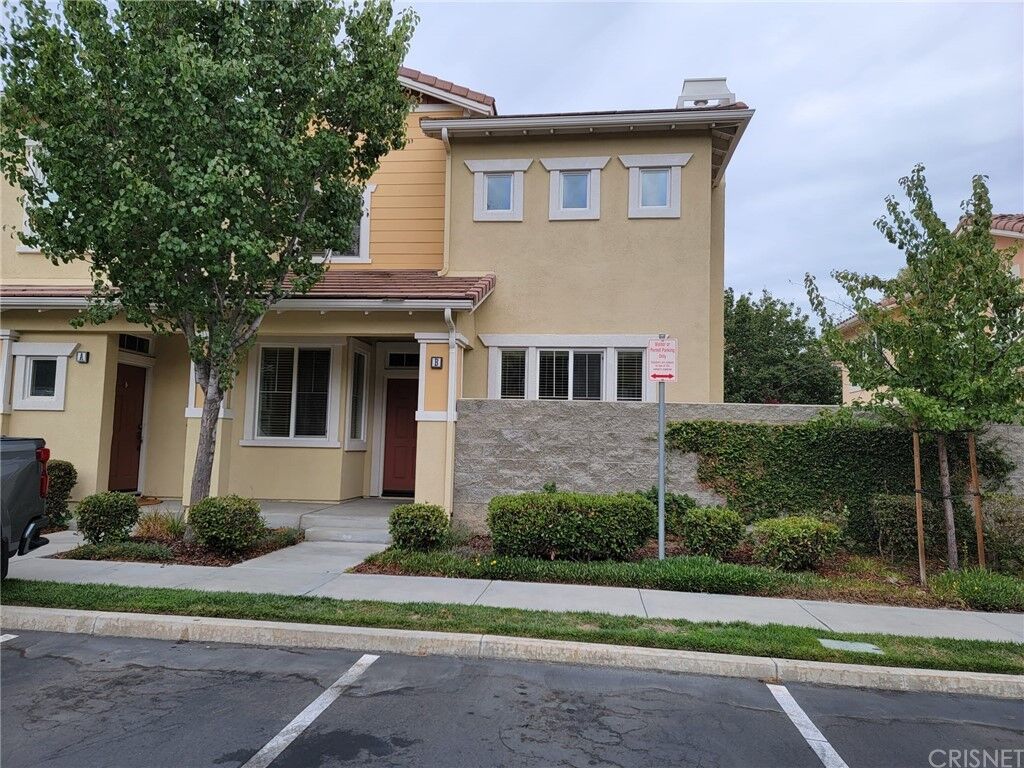 Property Photo: 4166 Laredo Lane B CA 93063