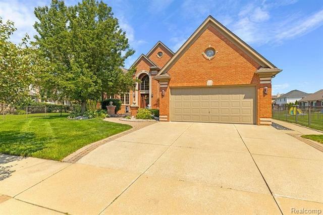 Property Photo:  46292 Shoal Drive  MI 48044 