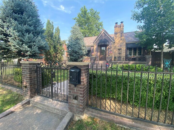 1082 S University Boulevard  Denver CO 80209 photo
