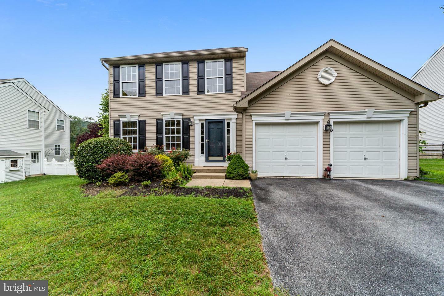 Property Photo: 8 Doral Court PA 19372