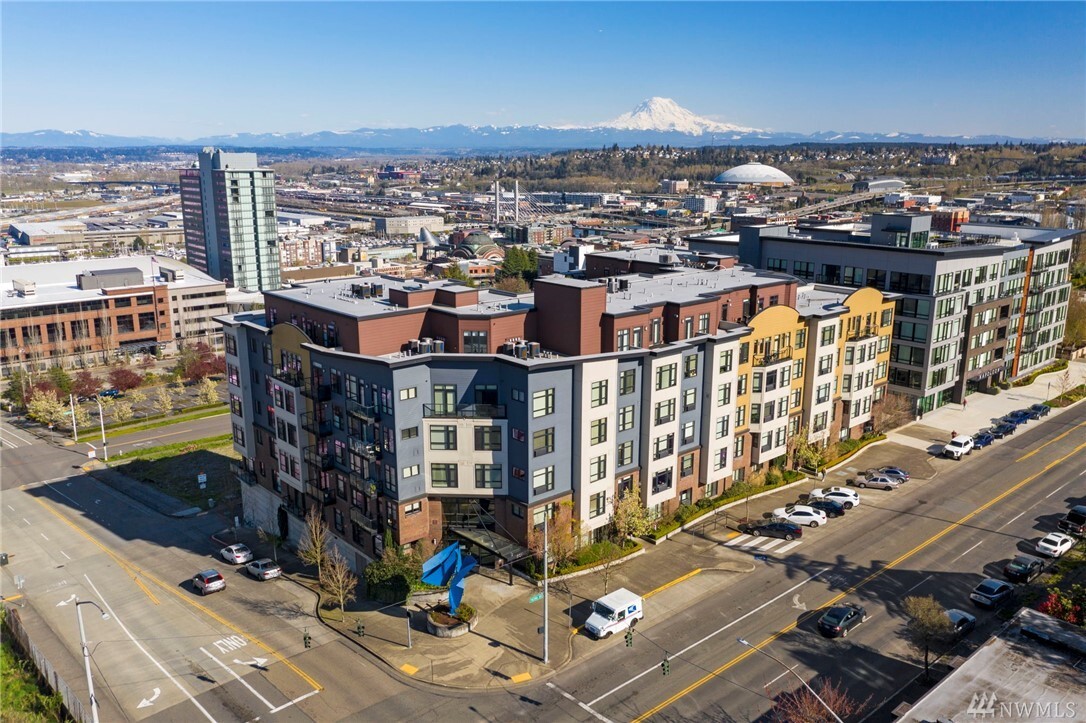 Property Photo: 1501 Tacoma Ave S 217 WA 98402