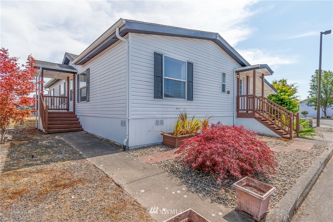 Property Photo:  111 Blue Heron Drive  WA 98632 