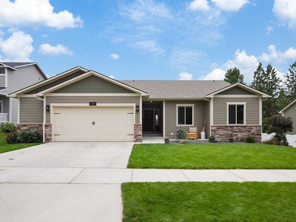 Property Photo: 3016 S Conklin Dr WA 99037