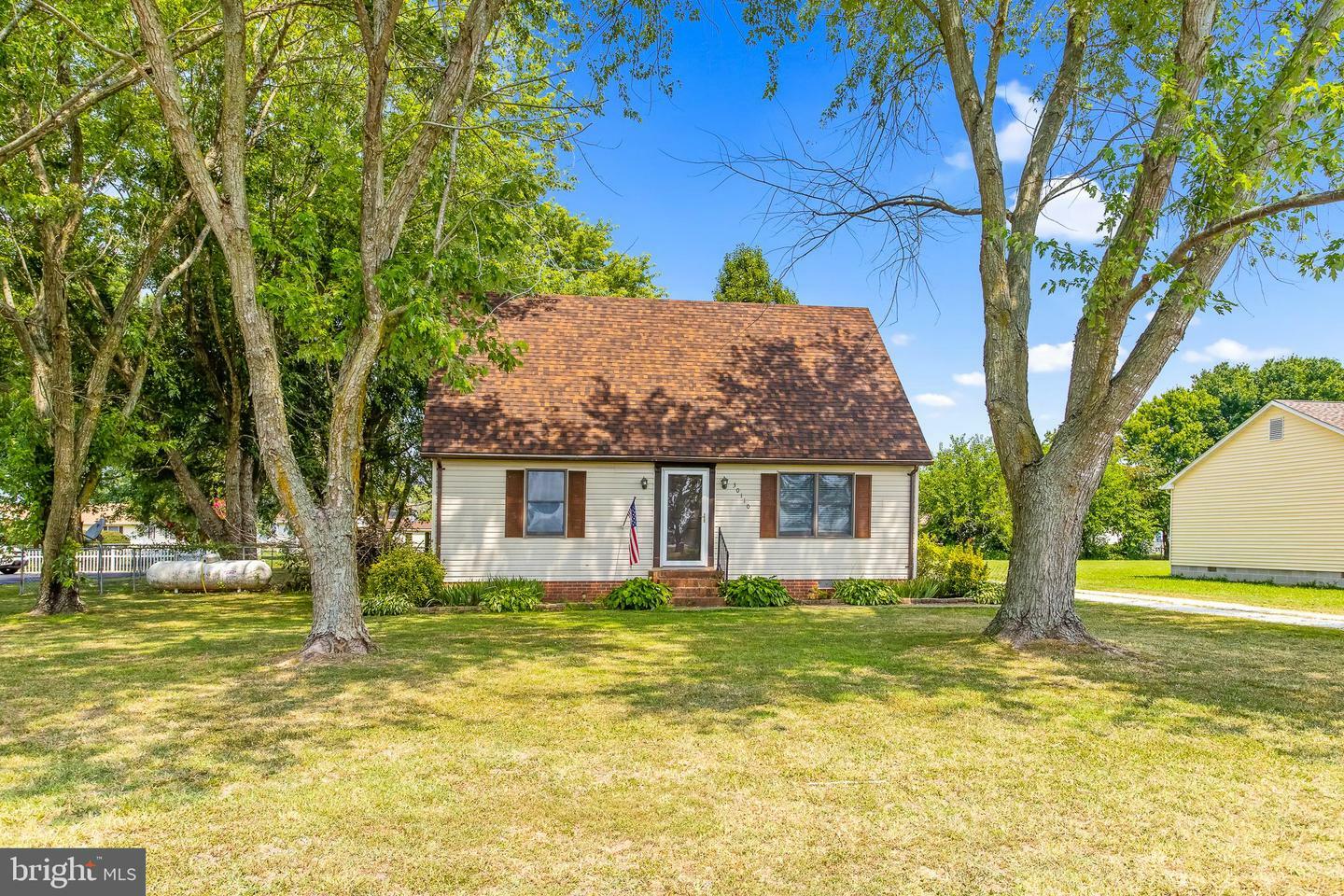 Property Photo: 30110 Deal Island Road MD 21853