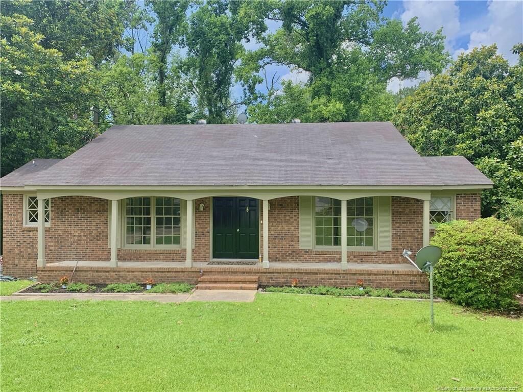 Property Photo:  5708 Selkirk Place  NC 28304 