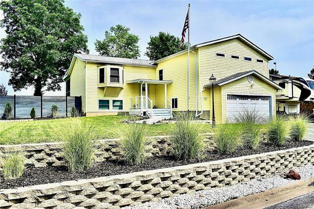 Property Photo: 12720 Wood Trail 62028