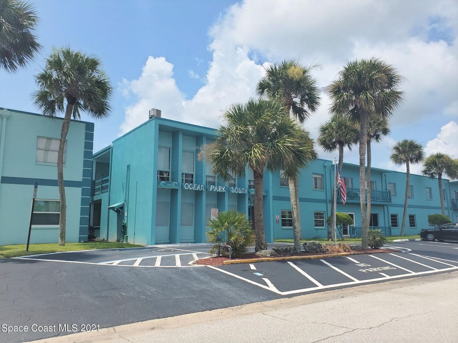 Property Photo: 311 Taylor Avenue FL 32920