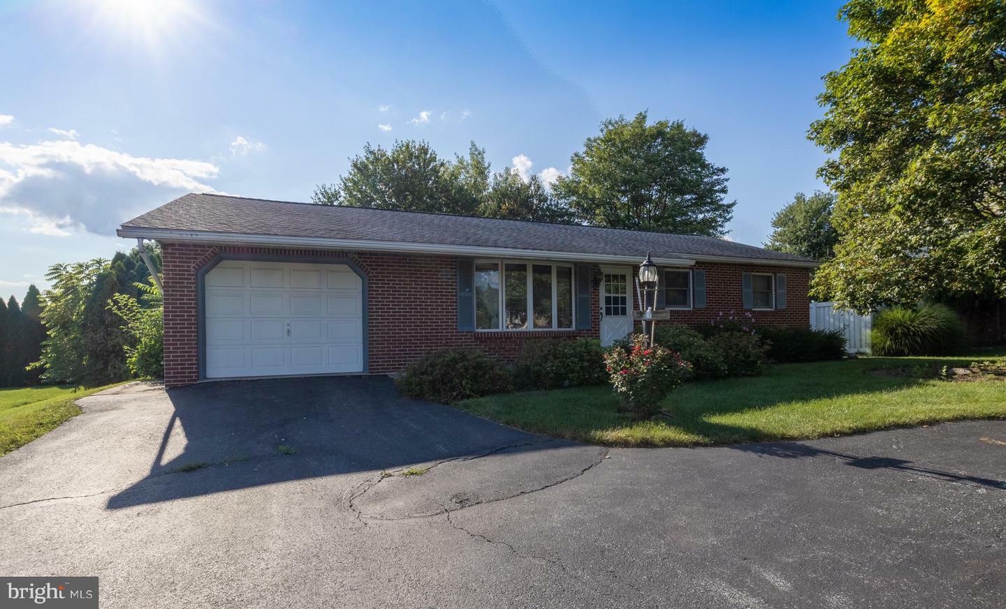 Property Photo:  311 Sunset Lane  PA 17046 