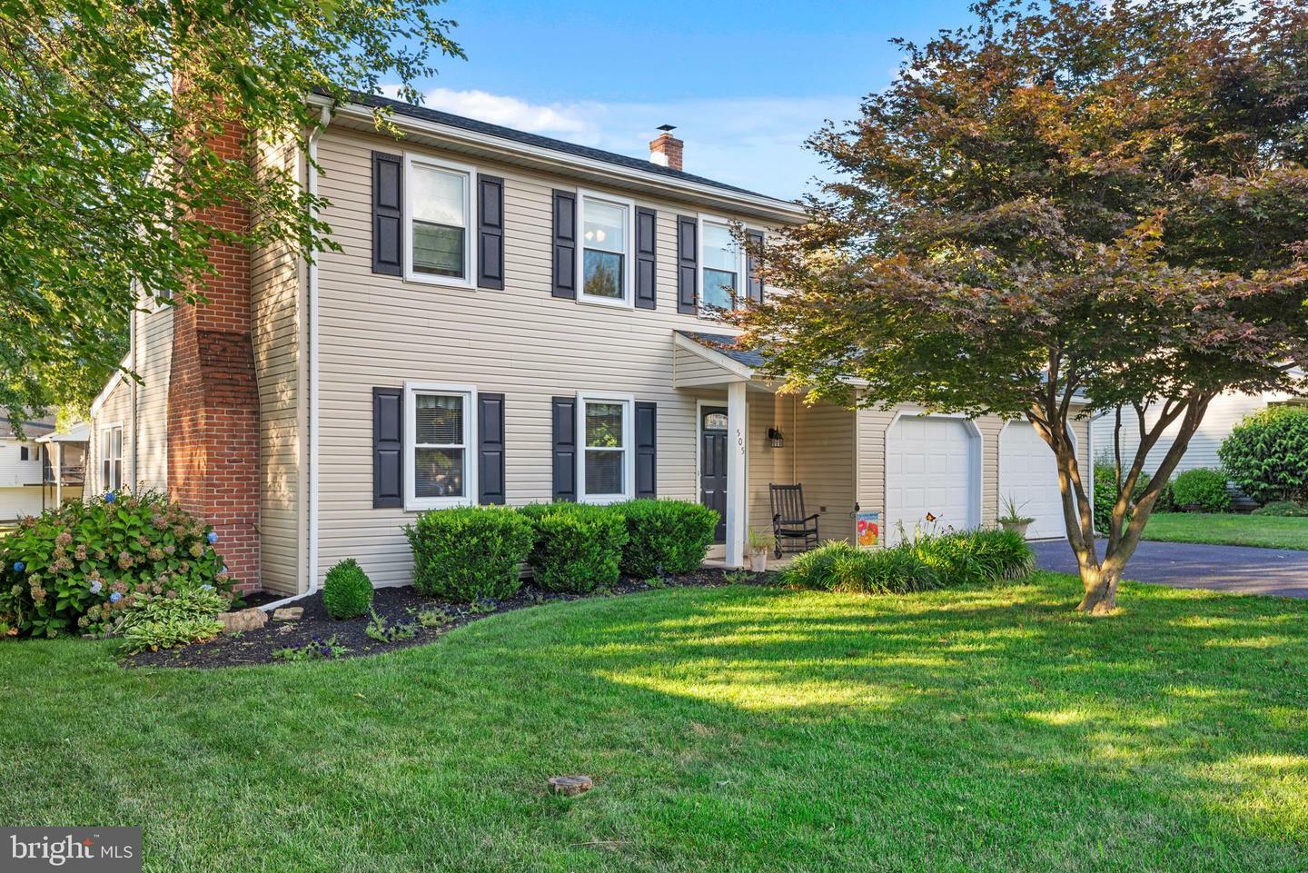 Property Photo:  505 Wallingford Road  PA 17601 