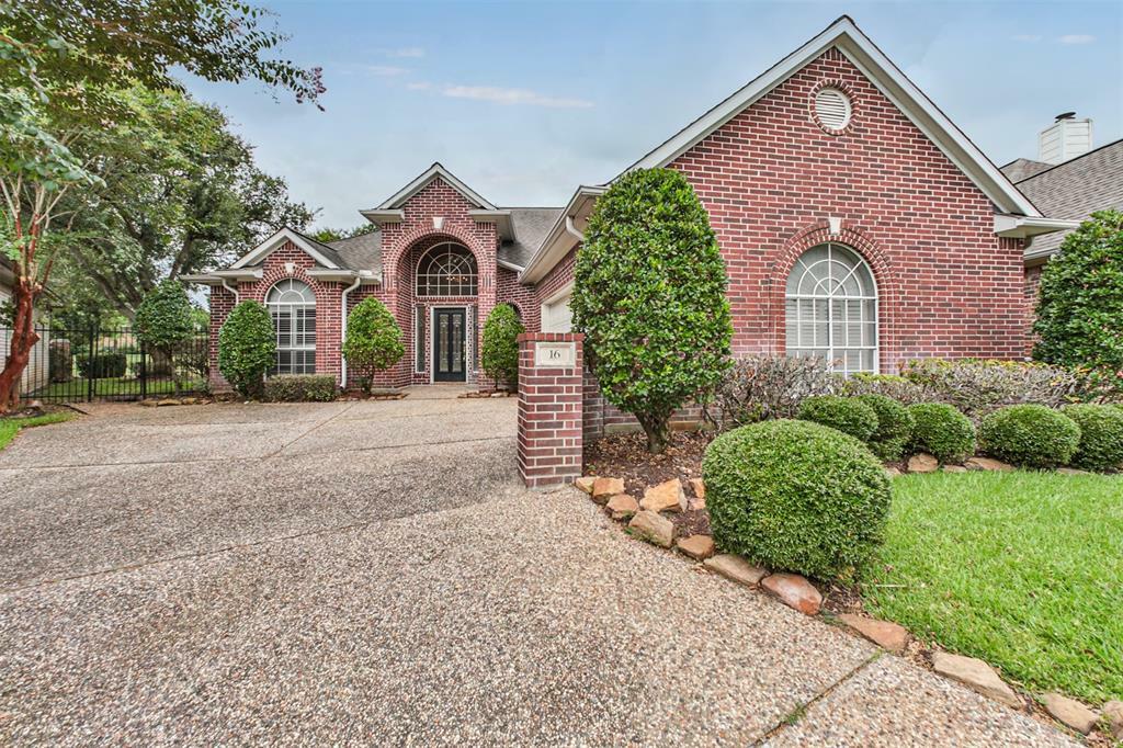 Property Photo:  16 Kelliwood Courts Circle  TX 77450 