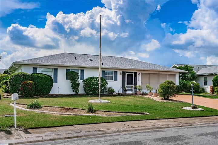 Property Photo: 682 Fort Duquesna Drive FL 33573