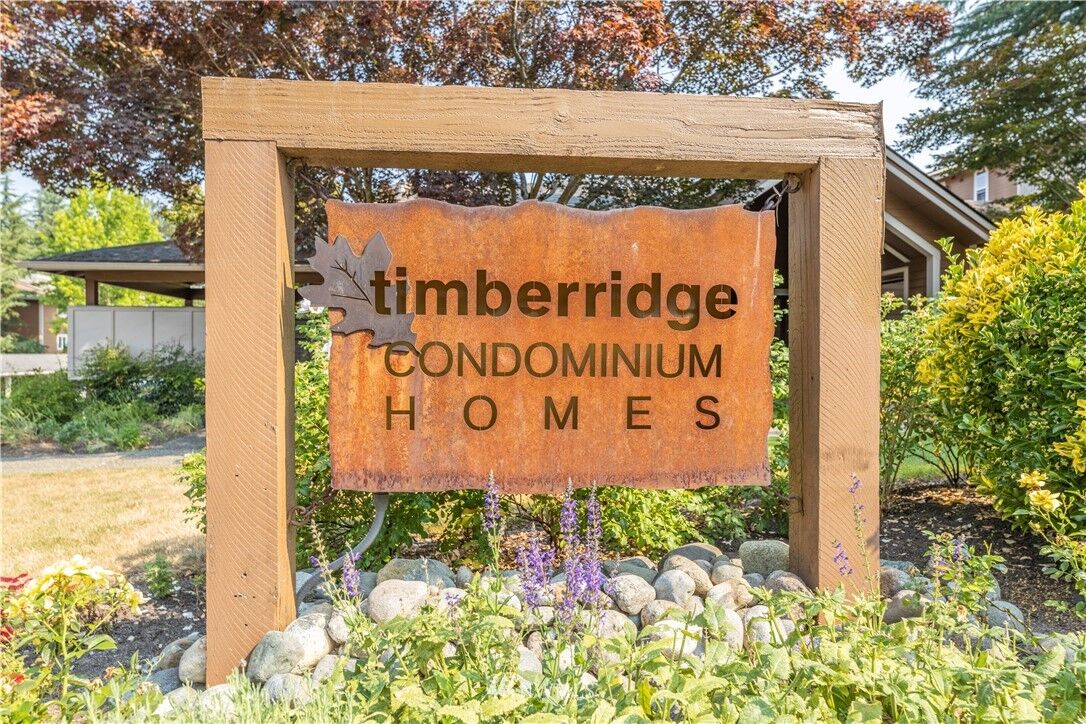 Property Photo: 14106 NE 181st Place F101 WA 98072