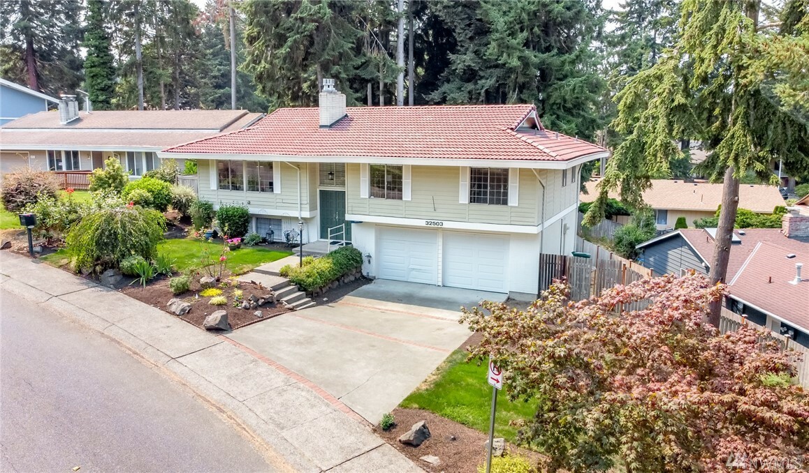 Property Photo:  32503 35th Ave SW  WA 98023 