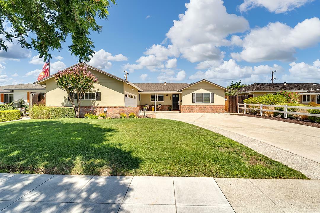 Property Photo: 1969 Assunta Way CA 95124
