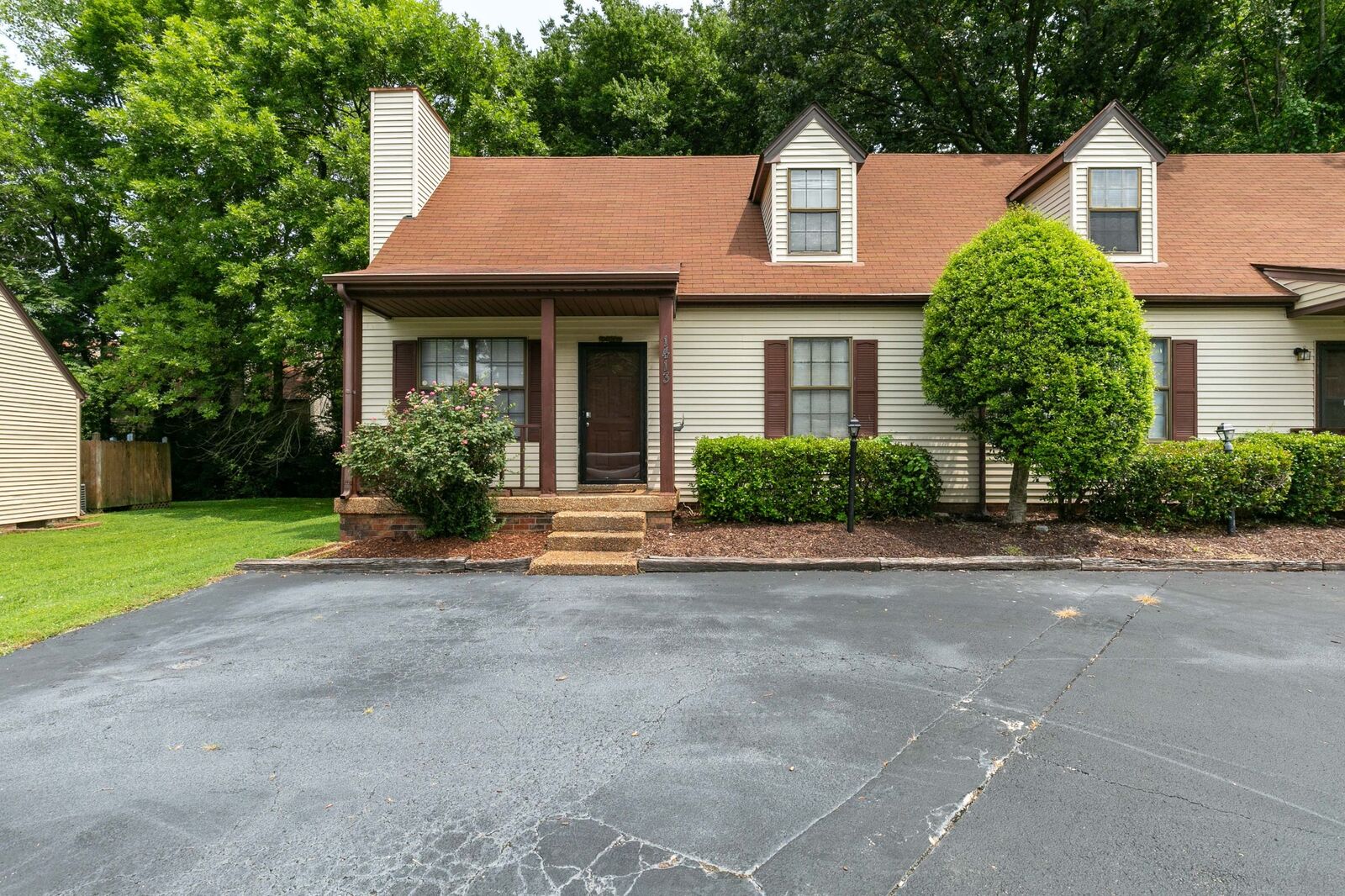 Property Photo:  1413 Quail Run  TN 37214 