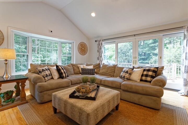 Property Photo:  9 Spring Street  NH 03076-2826 