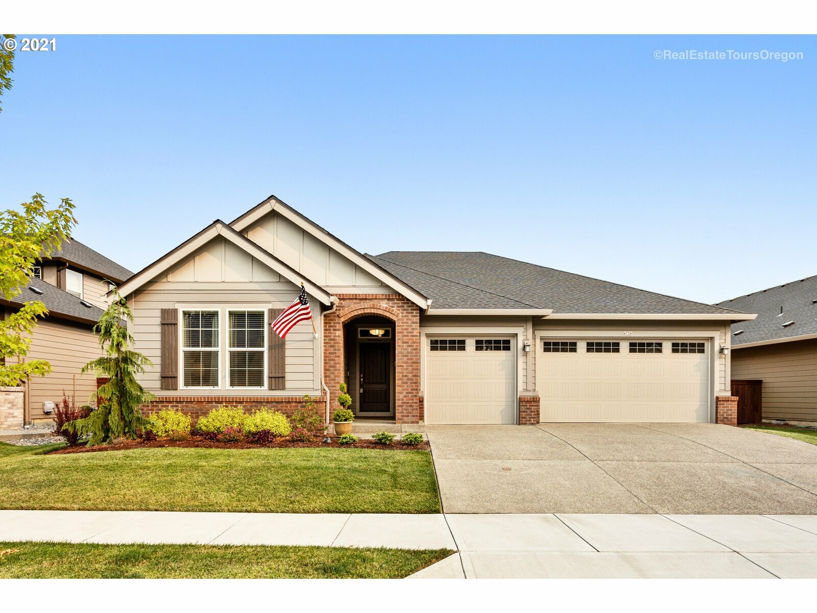 Property Photo: 4756 S 19th St WA 98642