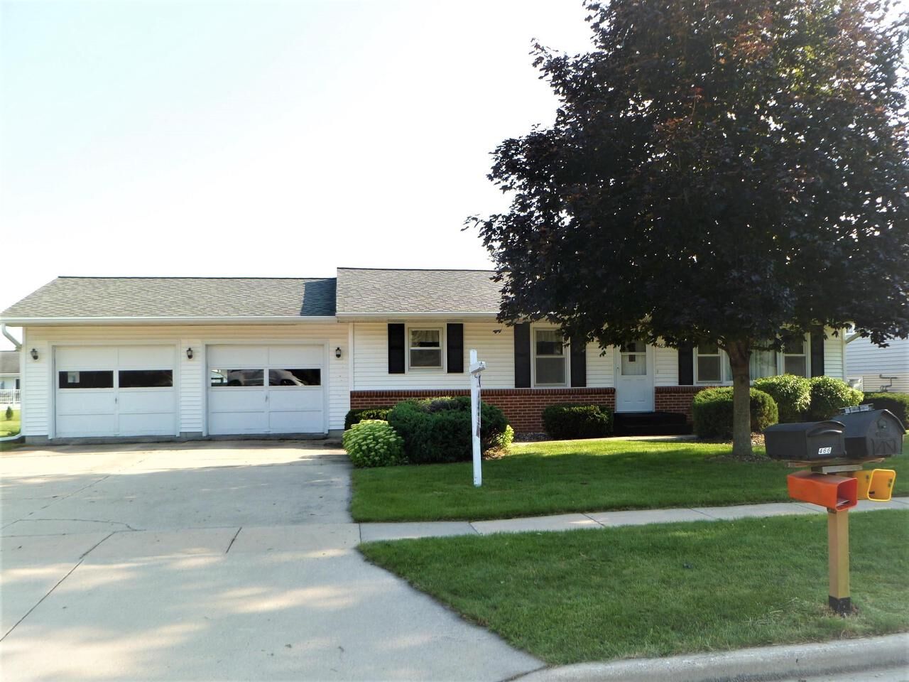 Property Photo:  465 Neevel Ave  WI 53963 