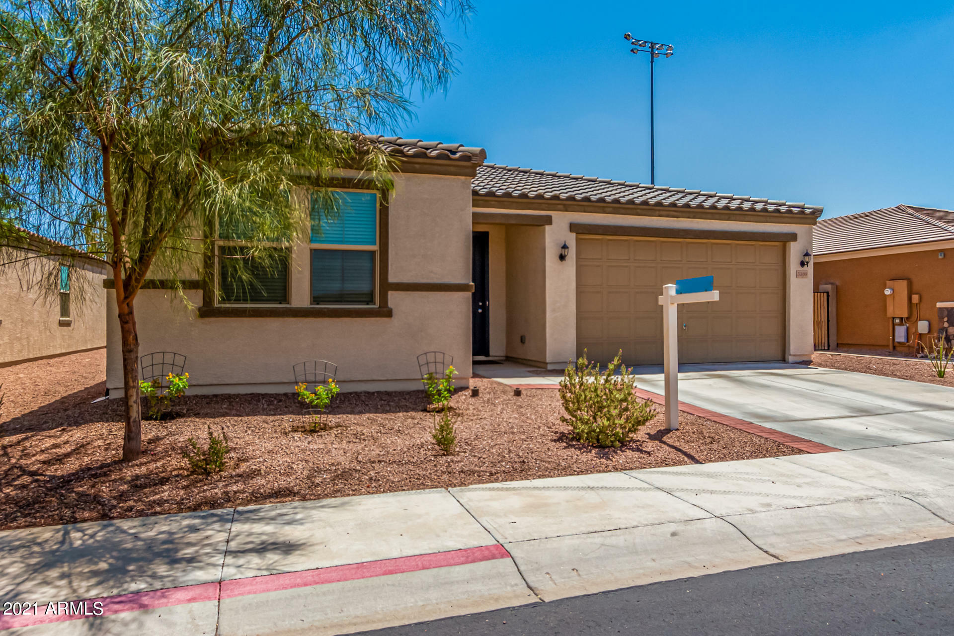 Property Photo:  5309 S 18th Place  AZ 85040 