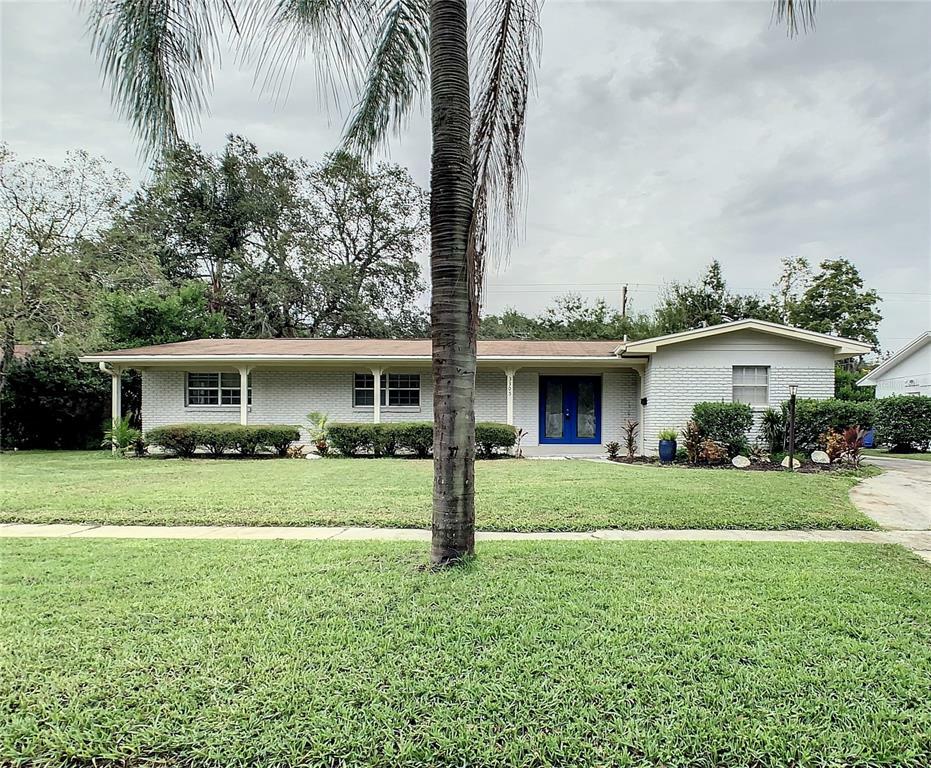 Property Photo:  3305 Nakora Drive  FL 33618 