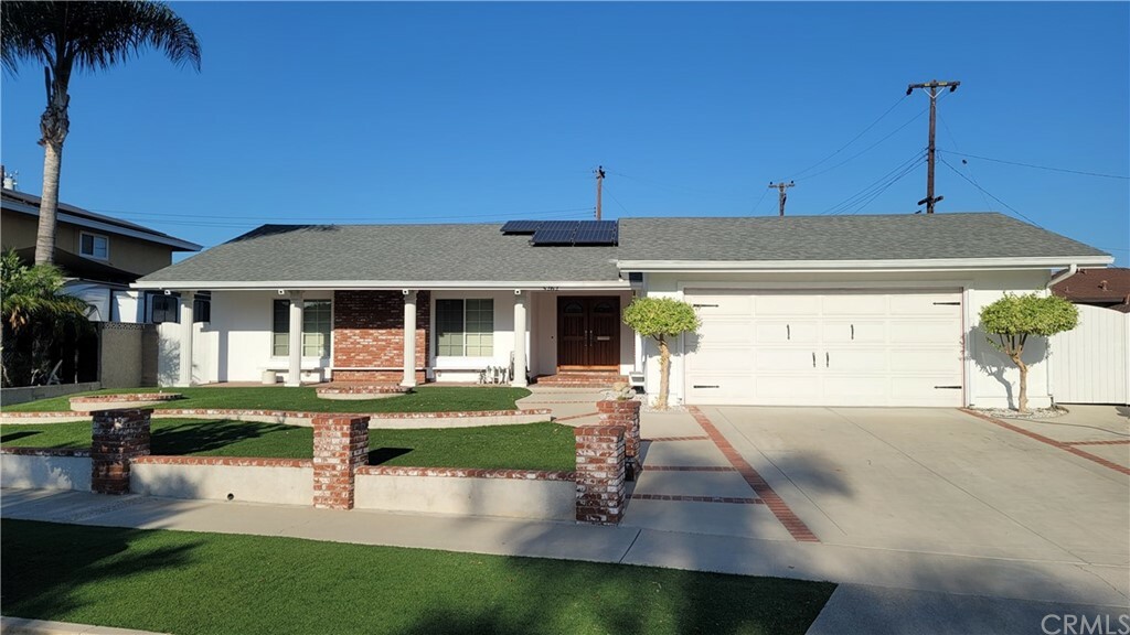 Property Photo:  5262 McComber Road  CA 90621 