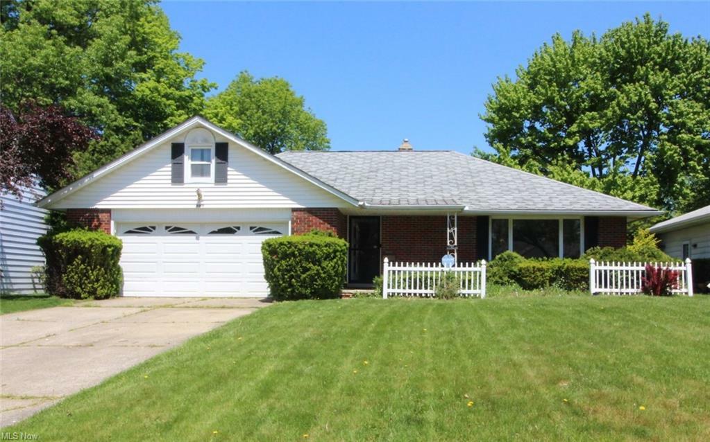 Property Photo: 5019 Farnhurst Road OH 44124
