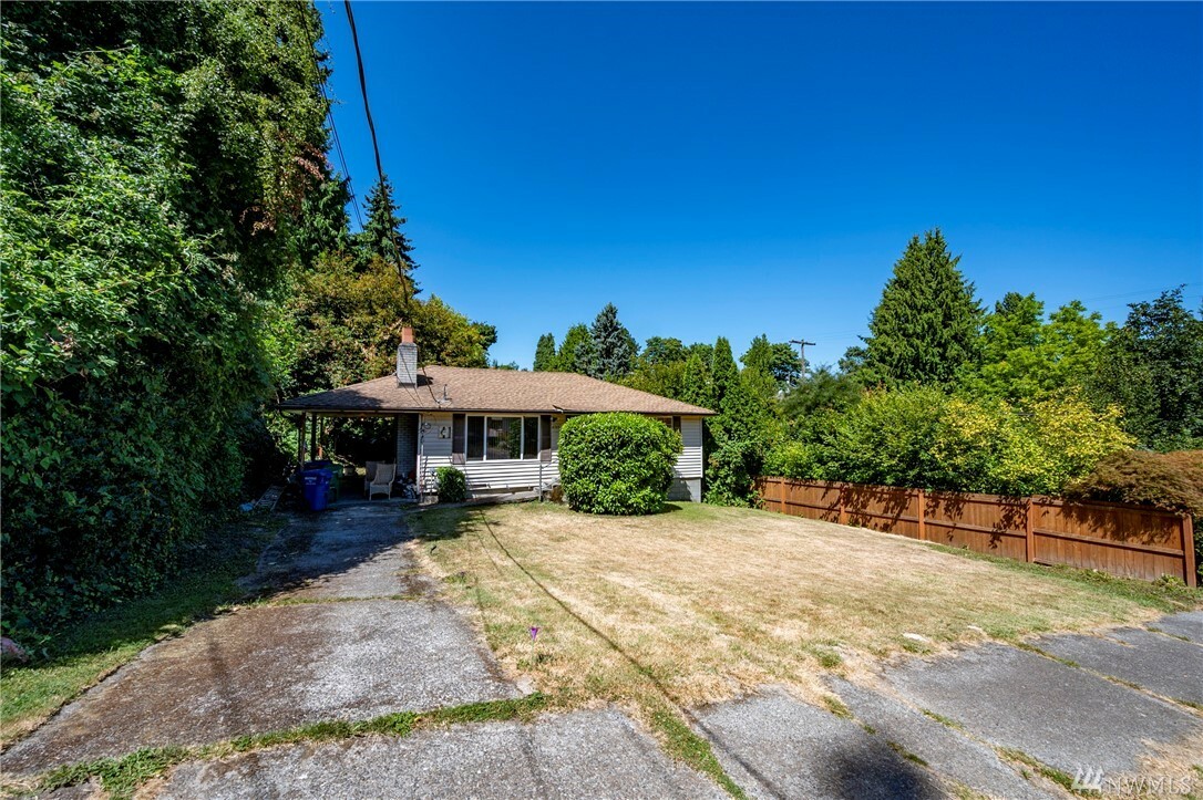 Property Photo:  4709 46th Ave S  WA 98118 