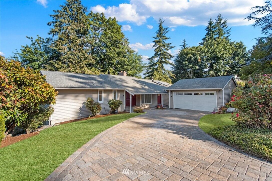 Property Photo: 4572 144th Avenue SE WA 98006